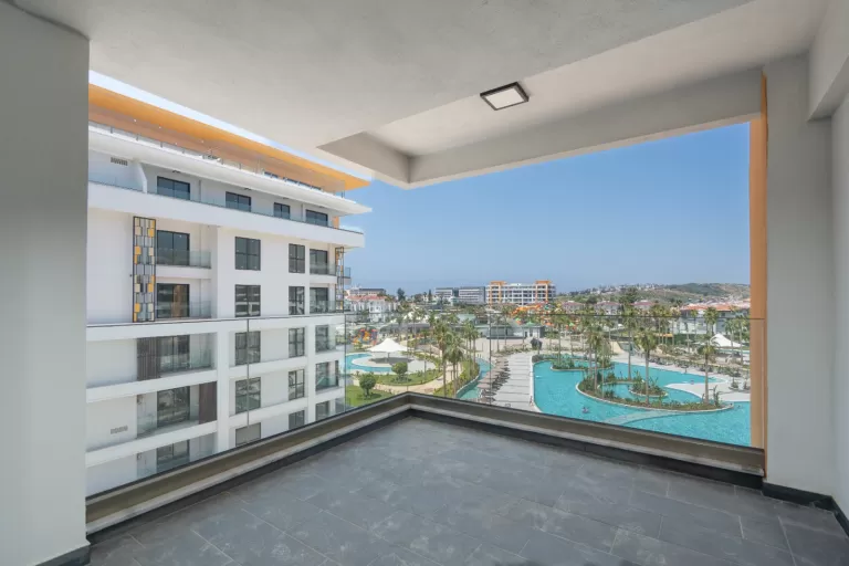 2+1 XL -136 m² -  4. Kat - Havuz Ve Deniz Manzaralı