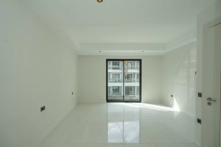 2+1 XL -136 м² - 4-й поверх - Вид на басейн і море