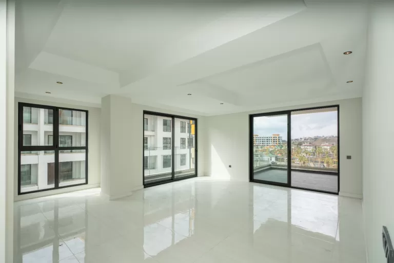 2+1 XL -136 m² -  4. Kat - Havuz Ve Deniz Manzaralı